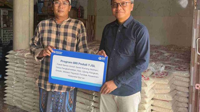 BRI Gresik Salurkan 12 Ton Beras untuk Santri Kurang Mampu, Perkuat Kepedulian Lewat Program TJSL